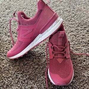 New Balance FRESH FORM Women's Sneakers